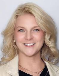 Suburban Woman's Club Plans Fashion Show