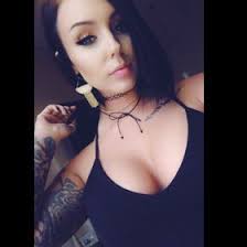 Tiffany Jade (tiffybaby8)