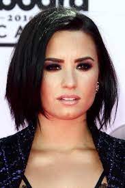 Demi Lovato Straight Black Bob Layered Bob Hairstyle Steal Her Style Demi Lovato Short Hair Demi Lovato Hair Hair Styles