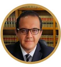 Mtro. Efrén Manuel Cruz Vázquez