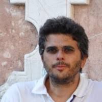 100+ perfiles de «Florenzano»