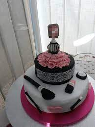 Votre petit bout a 1 an ou 2 ans ? Gateau D Anniversaire 15 Ans En Pate A Sucre Les Creations De Katytortue
