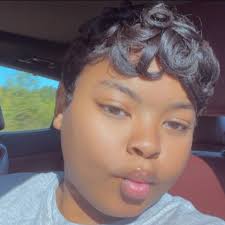 Who is a reliable pet groomer for small dogs in the area?