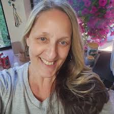 Lydia Milam's Instagram, Twitter & Facebook