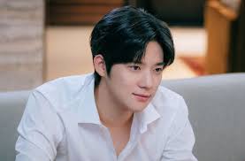 8 Potret Moon Sang Min di Wedding Impossible, Jadi Pewaris Konglomerat yang  Cerdas dan Tampan