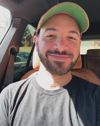 Jacob Daniel Farquhar (@imhereforbritney) · Instagram photos and Reels