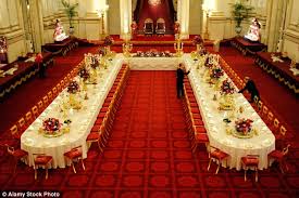 For the buckingham palace combo packages, you will be escorted to buckingham palace by a representative. Buckingham Palace Estimated To Cost Over 1m To Rent From The Queen Per Night Daily Mail Online