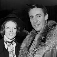 Who was Dame Maggie Smith's ex-husband Robert Stephens and when did she  marry the Royal National Theatre actor?