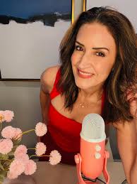 I cannot express the amount of JOY I had yesterday! @hodakotb invited me to  be a part of her @joy101 retreat. She brought teachers to beautiful East  Hampton to be loved on,