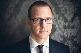 Daniel kretinsky runs and owns energeticky a prumyslovy holding (eph), the biggest energy group in central europe. Daniel Kretinsky Nur Er Traut Sich Zu Die Metro Zu Retten Wirtschaft Tagesspiegel