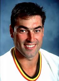 Player photos for the 1986-87 Fredericton Express at hockeydb.com