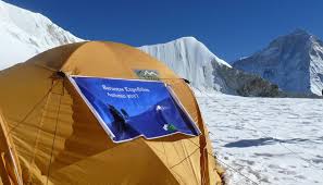 Lies at the center of three glacier valleys, the imja, hunku, barun and above the east the best views enjoyed during the expedition are of mount lhotse, nupse, everest and makalu. Baruntse Expedition Annapurna Foothills Treks
