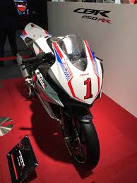 ท ญ ป นในงาน osaka motor show เม ออาท ตย ท ผ านมาทาง honda hrc ได นำอส รกายคลาส 250 cc มอเตอร ไซค แต ง