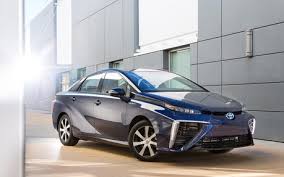 Mis à jour 22 oct 2015 à 07h44. Toyota Revisite Retour Vers Le Futur Avec La Toyota Mirai Guide Auto