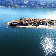 Il lago maggiore, uno dei laghi più belli e grandi d'italia, ha rive che toccano lombardia, piemonte e svizzara. Lago Maggiore Cosa Vedere Con La Tua Macchina Con Autista