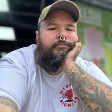 Chris Conde (@chrisconde666)