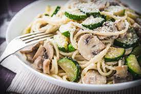 One Pot Creamy Zucchini And Mushroom Pasta Lauren Lane Culinarian Recipe Mushroom Recipes Pasta Mushroom Pasta Pasta Recipes