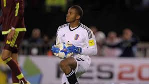 Lens de la ligue 1 de francia. Wuilker Farinez La Historia Del Primer Muro Que Tendra La Seleccion Peruana En La Copa America 2019 Venezuela Futbol Peruano Depor