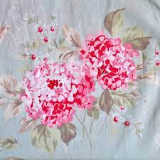 Shabby chic decorating style has become a very popular style among interior designers throughout the world. Hydrangea Fabric