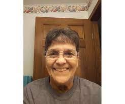 Deborah Devine's Instagram, Twitter & Facebook