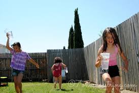 Fun field day games for elementary. 17 Outdoor Field Day Games To Create A Fun Day Kids Will Love