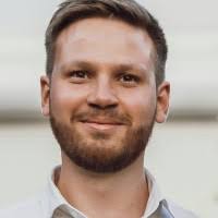 1800+ perfiles de «Silas»