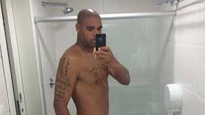E prosegue la battaglia dei comitati (di d. Adriano E Di Nuovo In Forma Su Instagram La Foto Con Pancia Piatta La Gazzetta Dello Sport