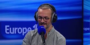 Ces stars ont marqué l'histoire de danse avec les stars, qui sera la prochaine star à vous éblouir ? Julien Courbet As A Bonus On M6 The Explosion Of Streaming Facebook And Twitter Attack Trump And A First In Dance With The Stars Teller Report