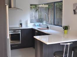 These can range in length on either side according to the space you have available, and are suitable for both large and small rooms. Simple L Shaped Kitchen Designs With Breakfast Bar