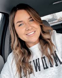 Emma Dudley's Instagram, Twitter & Facebook