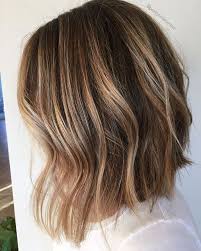 The style is suitable for people with straight hair. 50 Light Brown Hair Color Ideas With Highlights And Lowlights