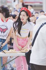 Pin De Abdul Hasif Em Nayeon Cantores Nayeon Twice