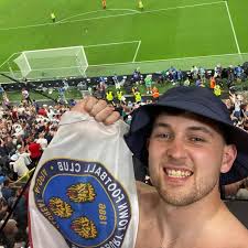 PROBERT STEPS DOWN Telford Town are sad to announce that Carl Probert has  made the decision to step down and take some time away from football. Pro  who took interim control of