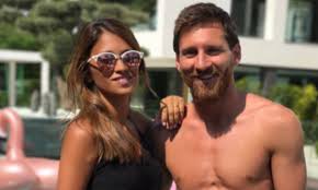 47 resultaten voor 'lieke martens'. Lionel Messi And Antonella Roccuzzo Expecting Third Child Daily Mail Online
