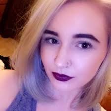 Ella Pape's Instagram, Twitter & Facebook