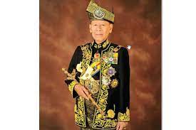 * pendidikan awal di sekolah melayu alor merah, sekolah melayu titi. Kepimpinan Sepanjang Hayat Tuanku Abdul Halim Semasa Mstar