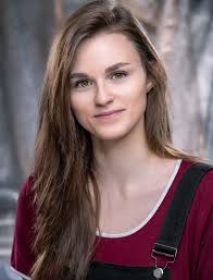 Amy Bever's Instagram, Twitter & Facebook