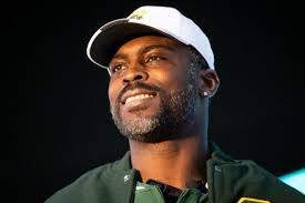 Marcel Pace's Instagram, Twitter & Facebook