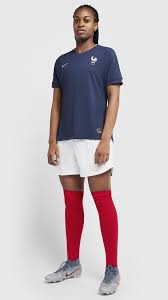 Après avoir organisé une journée porte ouverte pour les féminines samedi 5 juin, le club de football de cazals montcléra organisait son premier tournoi féminin, dimanche 13 juin. Nike Devoile Les Maillots De L Equipe De France Feminine