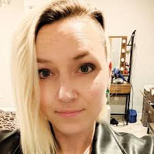 Reading The Fault in Our Stars