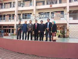 Sekolah menengah tunku abdul rahman murid2 kelas 5f2 2020 facebook. Old Star Alumni Smk Tunku Abdul Rahman Posts Facebook