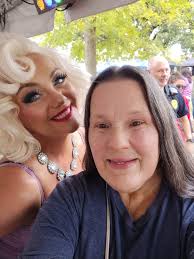 Is Bobby Brady a Grateful Dead fan?