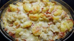 Blumenkohl (karfiol) mit käse überbacken, ist eine meiner lieblingsrezepte für gemüse. Blumenkohl Auflauf Mit Pellkartoffeln Und Schinken