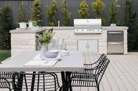 77 Outdoor Kitchen Ideas Designed to Get You Cooking
