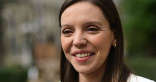 No me arrepiento": diputada Flores se defiende tras acusar a Brigada Ramona  Parra