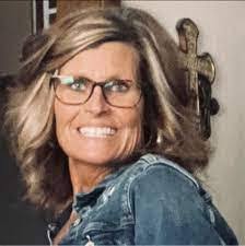 Tami Coyle's Instagram, Twitter & Facebook