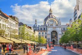 All news about the team, ticket sales, member services, supporters club services and information about barça and the club. The 11 Most Beautiful Train Stations Around The World Matador Network