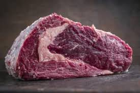 Big rib eye steak with bite cut out big rib eye steak cooked medium rare with bite cut out and speared on a fork with asparagus and tomato on the side. Rib Eye Steak Oberhitzegrills Im Test Erfahrungen Und Vergleich Oberhitzegrills De