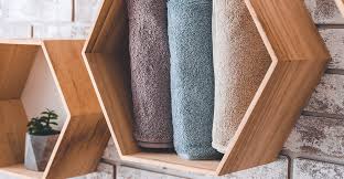 La version de droite équipée d'une barre sera idéale pour une installation dans une cuisine ou une salle de bains. 10 Idees Pour Decorer Sa Salle De Bain La Maison Saint Gobain