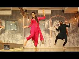 Before we move to the top bollywood dance songs list that contains the best bollywood dance songs of 2016, let us tell you about some talented bollywood singers who created their name with their hard work in the industry. Laung Laachi Subhash Shukla Choreography Subhash Shukla Feat Ashmita Bakshi Duet Dance Youtub Songs For Dance Hindi Dance Songs Bollywood Music Videos